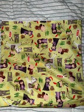 Medieval Cartoon Print Zipper Pouch - Lime Green Tag/Blueberry